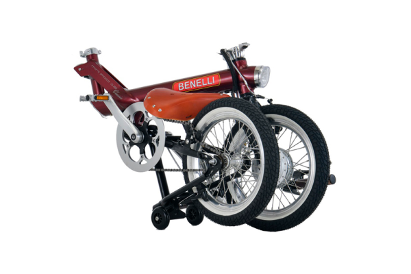 折りたたみ可能なコンパクト設計