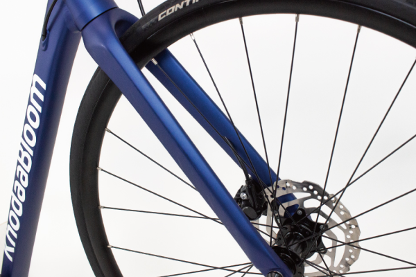 軽量で快適なカーボンフォーク