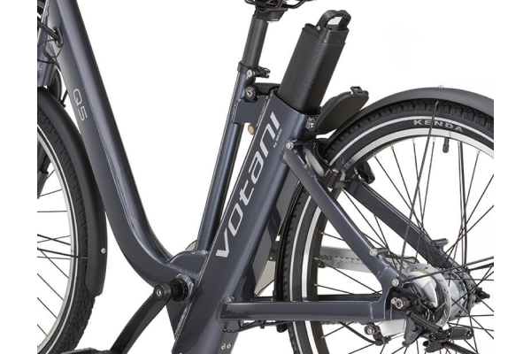 内蔵バッテリーでエレガントさを演出