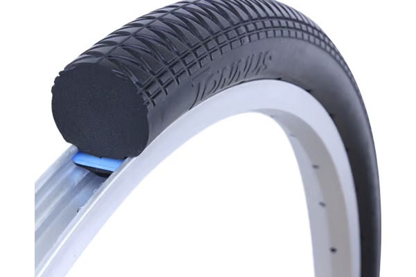 次世代タイヤ「TANNUS」でパンク知らず