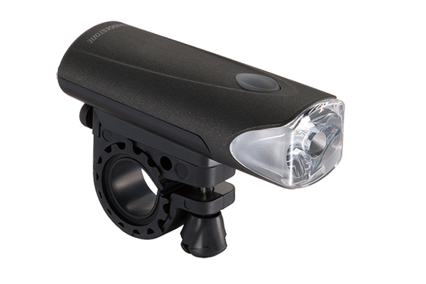 標準装備の明るいライト