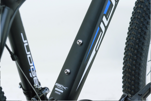 ボトルケージ取り付け可能