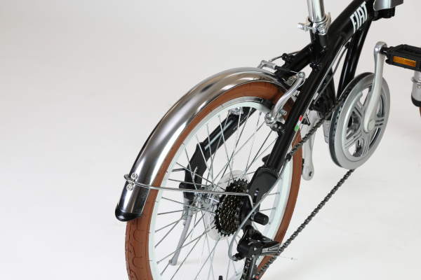 リアフェンダーで安心走行