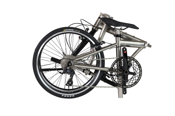 コンパクトな折りたたみ設計