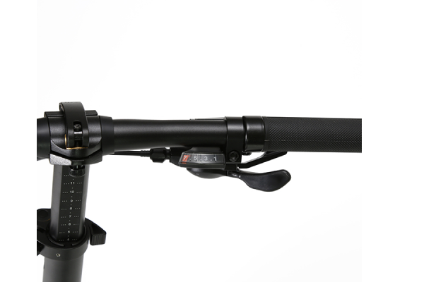 操作しやすいシフターを搭載