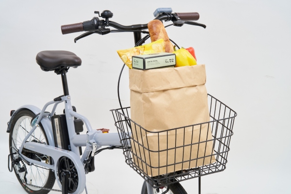 容量たっぷりの前かご