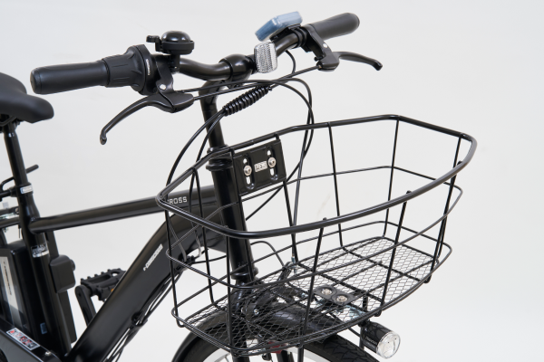 たっぷり荷物が入る大型バスケット