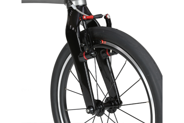 フルカーボンフロントフォーク