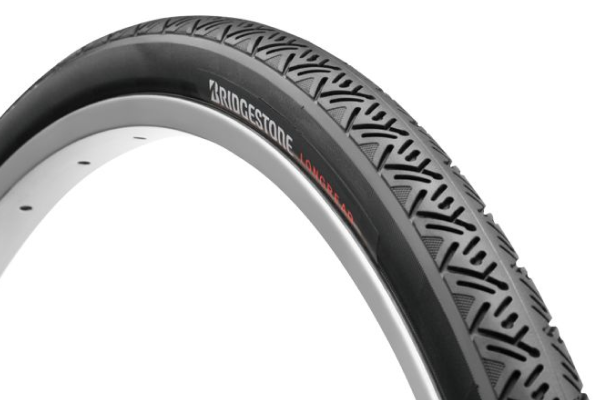 パンクしにくいタイヤを装備