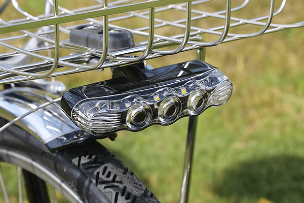 高輝度の3灯チップLED